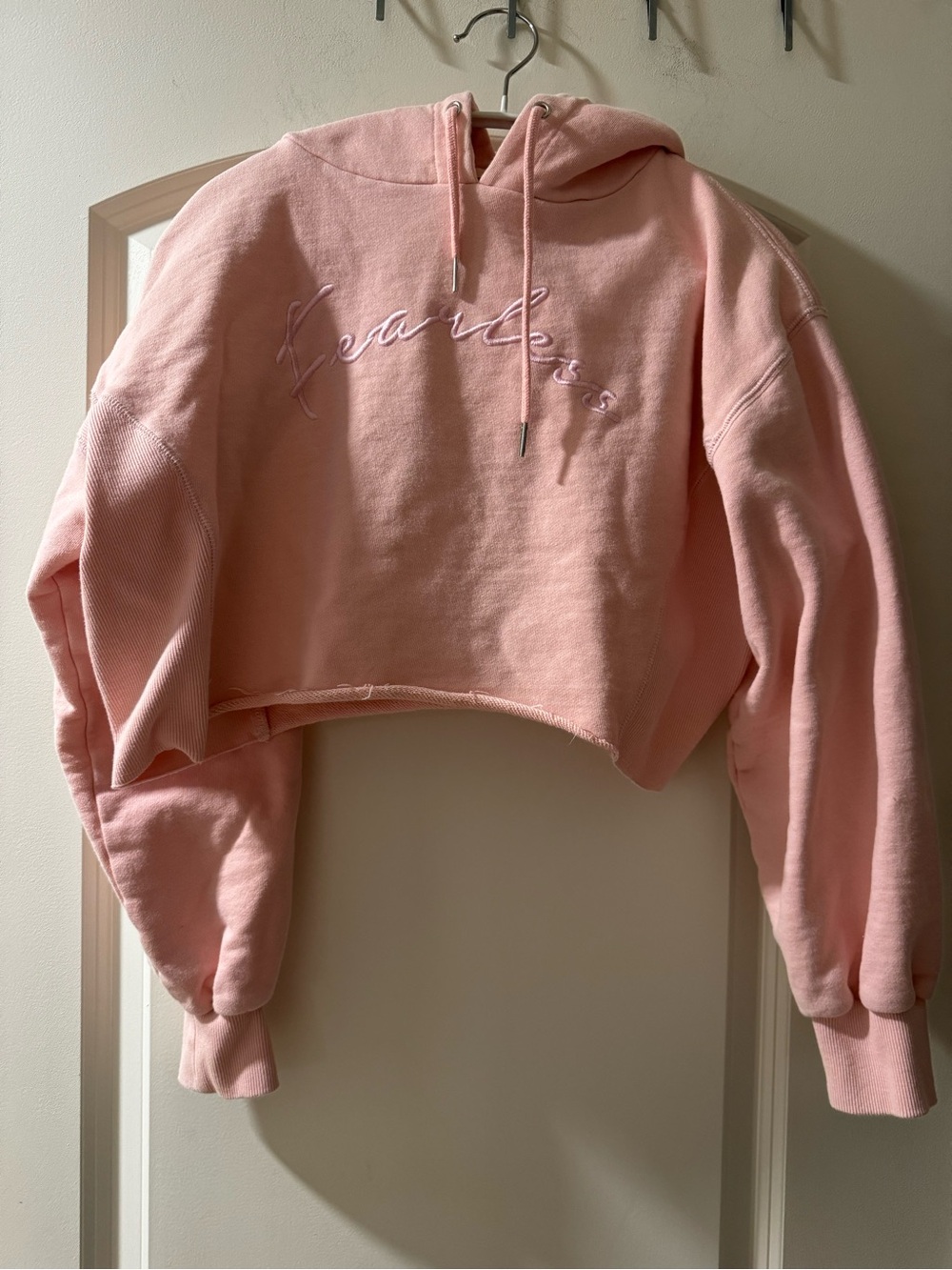 Cropped Pink Hoodie Sweatshirt with Script